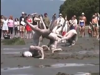 naked theater on the beach