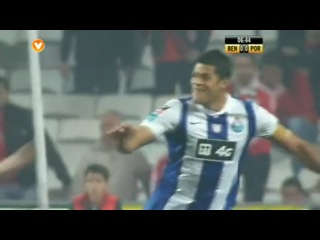 benfica: porto hulk goal